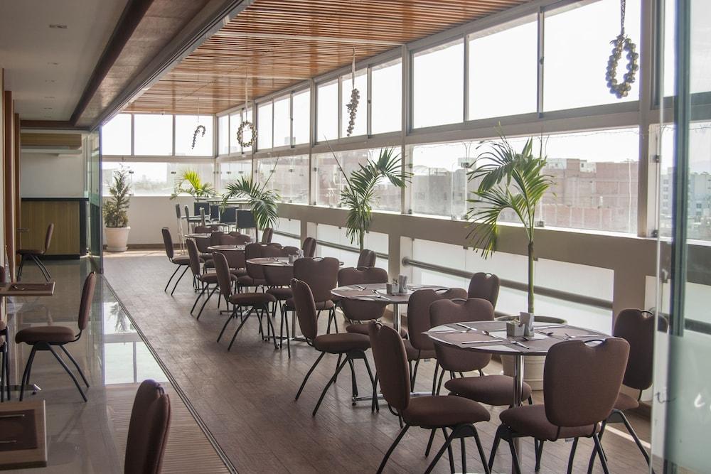 Sunec Hotel تشيكلايو المظهر الخارجي الصورة