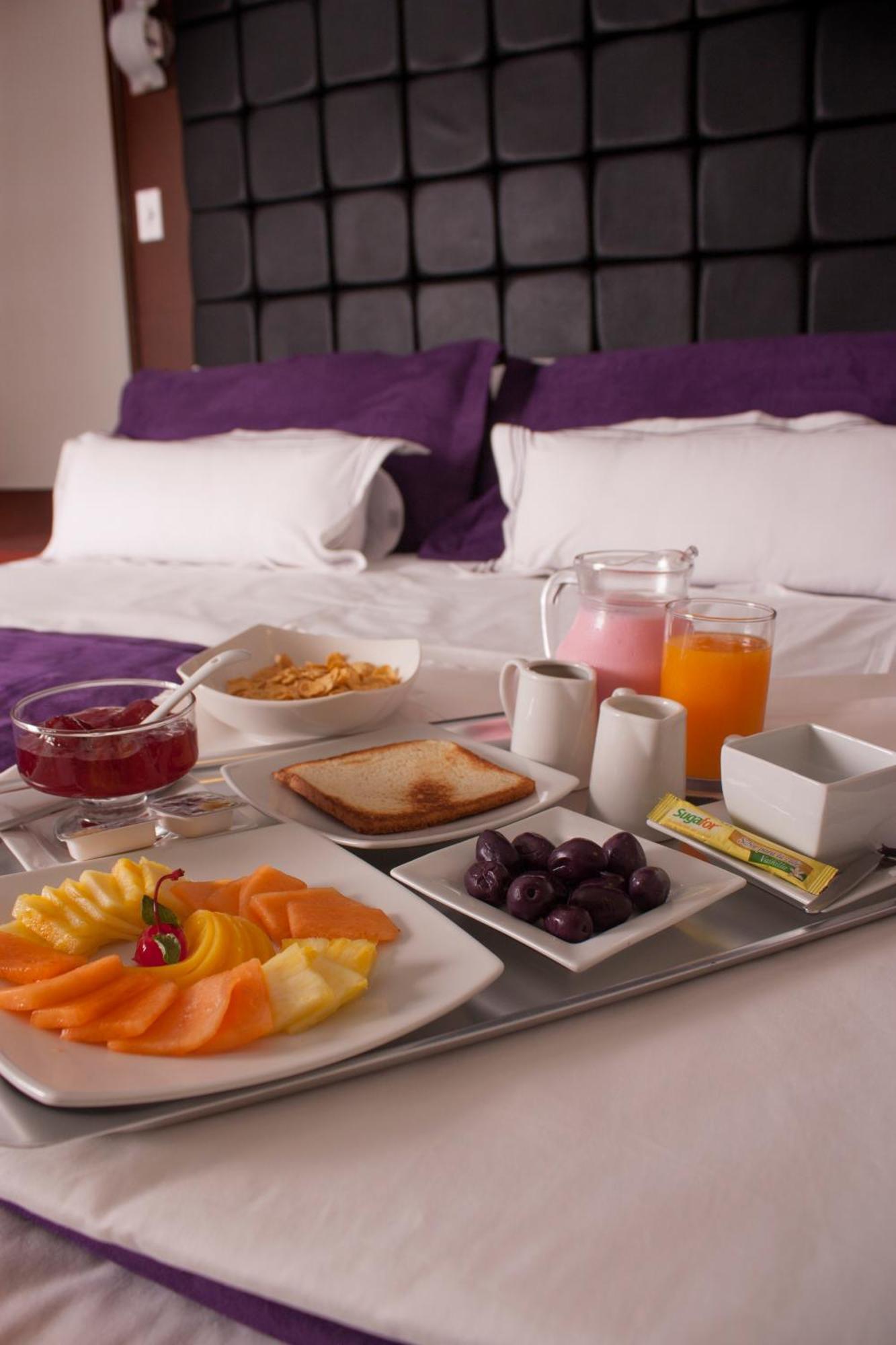 Sunec Hotel تشيكلايو المظهر الخارجي الصورة